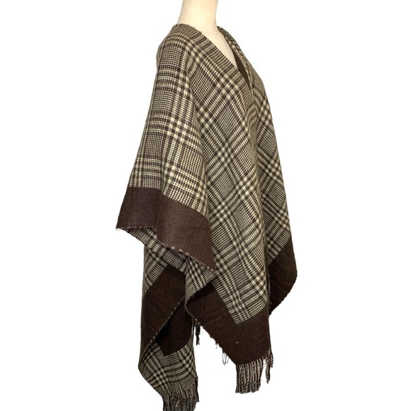 Shawl Wrap Fuzzy Twill Brown Cream Houndstooth Large Fringed Hem Poncho Neutral - Picture 3 of 10